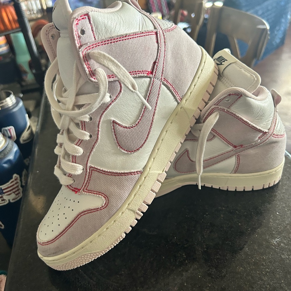 Nike High-Top Sneakers in White and Red